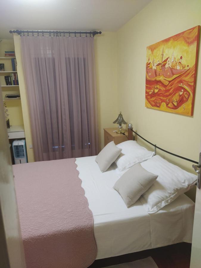 Noemi Apartment Zara Esterno foto